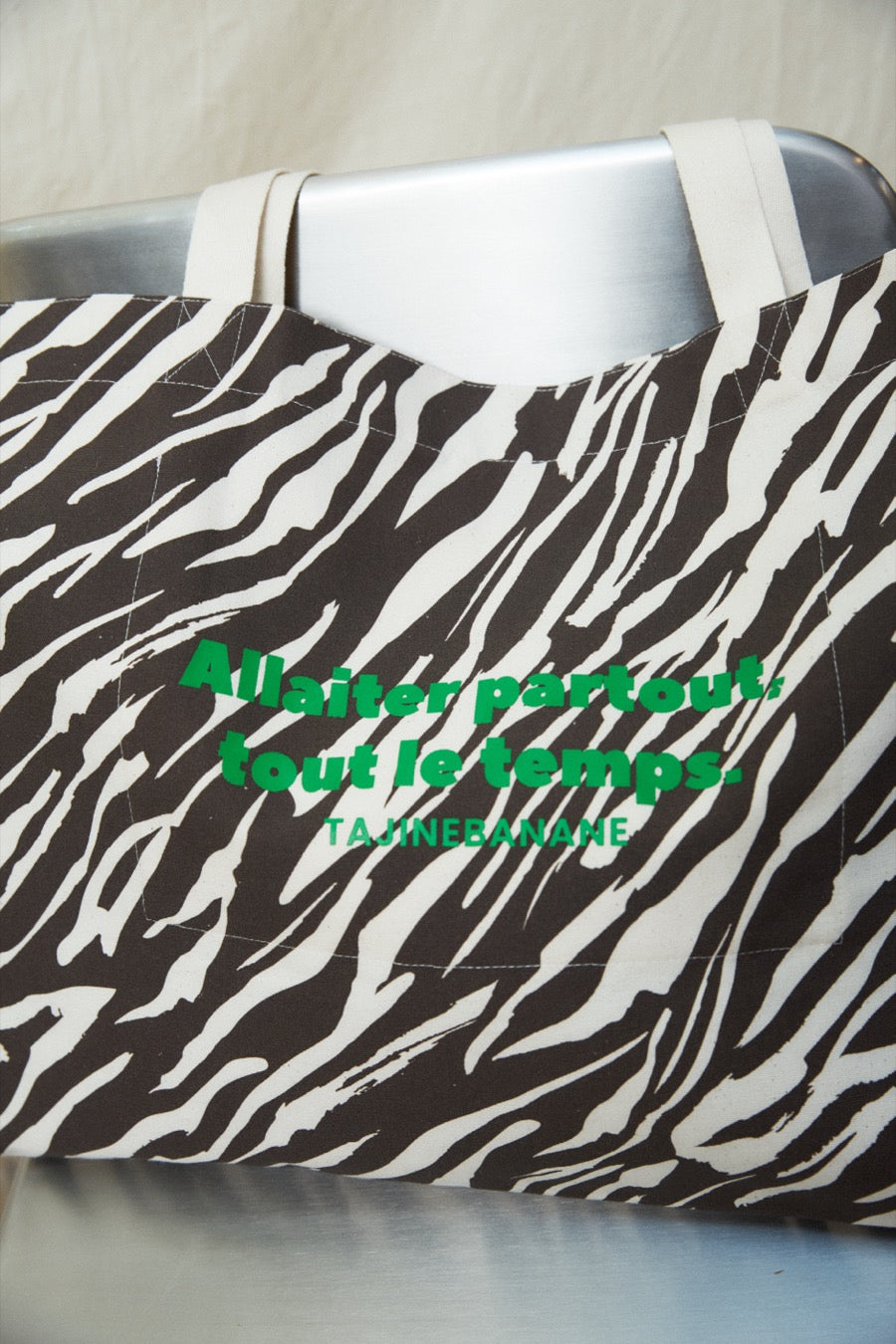 Tajinebanane Wild Tote bag