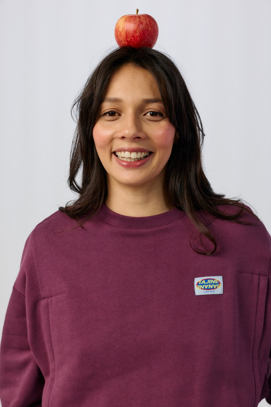 fr:Jeanne mesure 1m66 et porte une taille M, en:Jeanne is 1m66 and wears a size M, de:Jeanne ist 1m66 und trägt Größe M