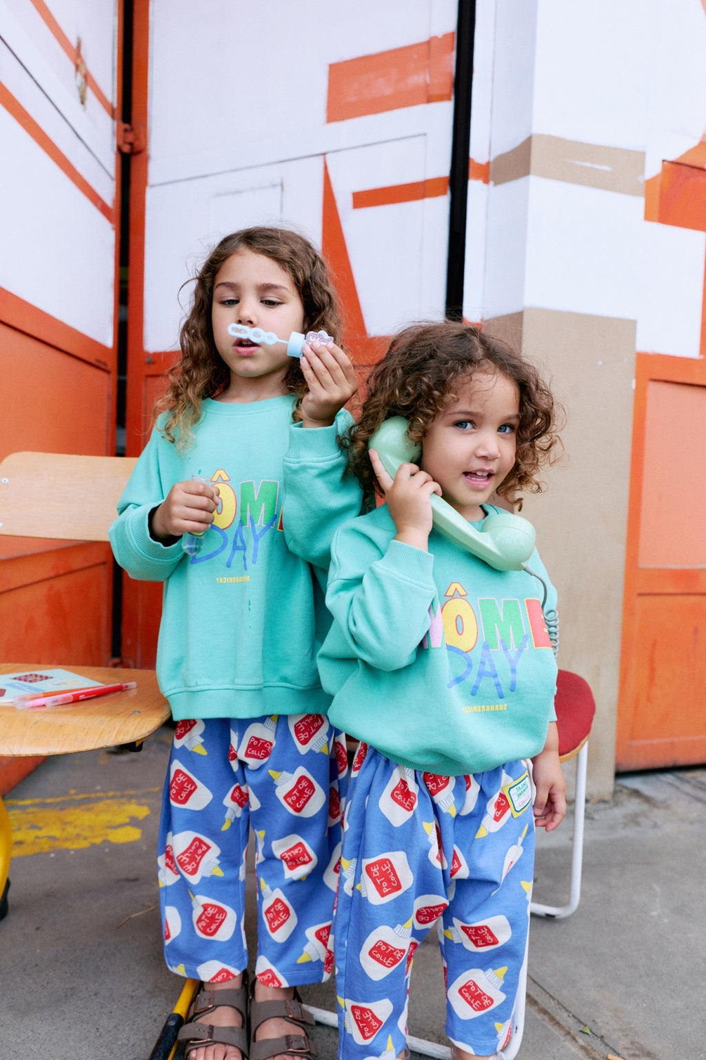 Kids Trousers Pot de colle