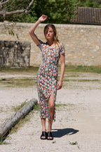 fr:Violette mesure 1m72 et porte une taille S, en:Violette is 1m72 and wears a size S, de:Violette ist 1m72 und trägt Größe S