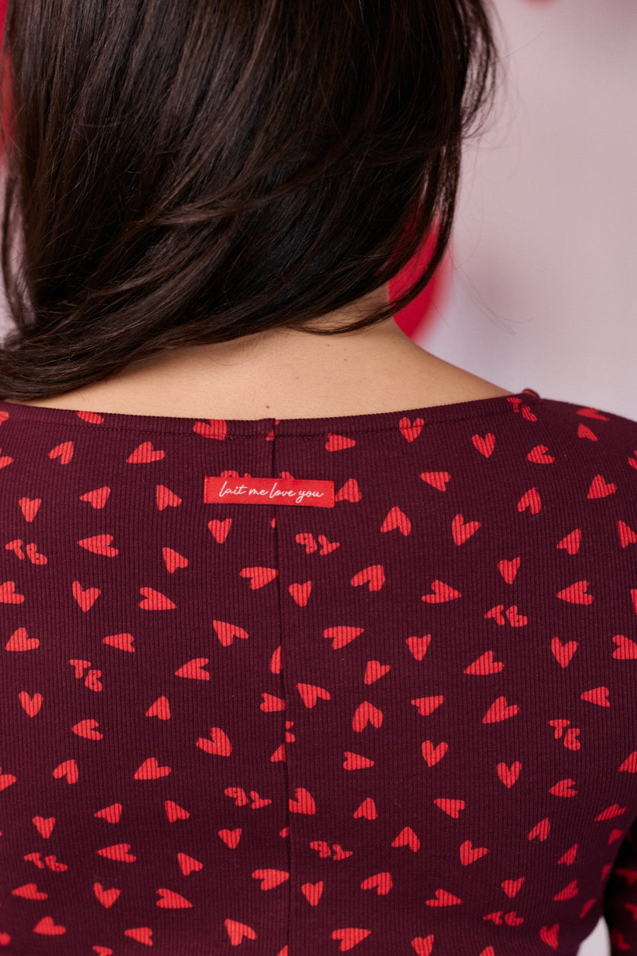 fr:Jeanne mesure 1m66 et porte une taille M, en:Jeanne is 1m6 and wears a size M, de:Jeanne ist 1m66 und trägt Größe M