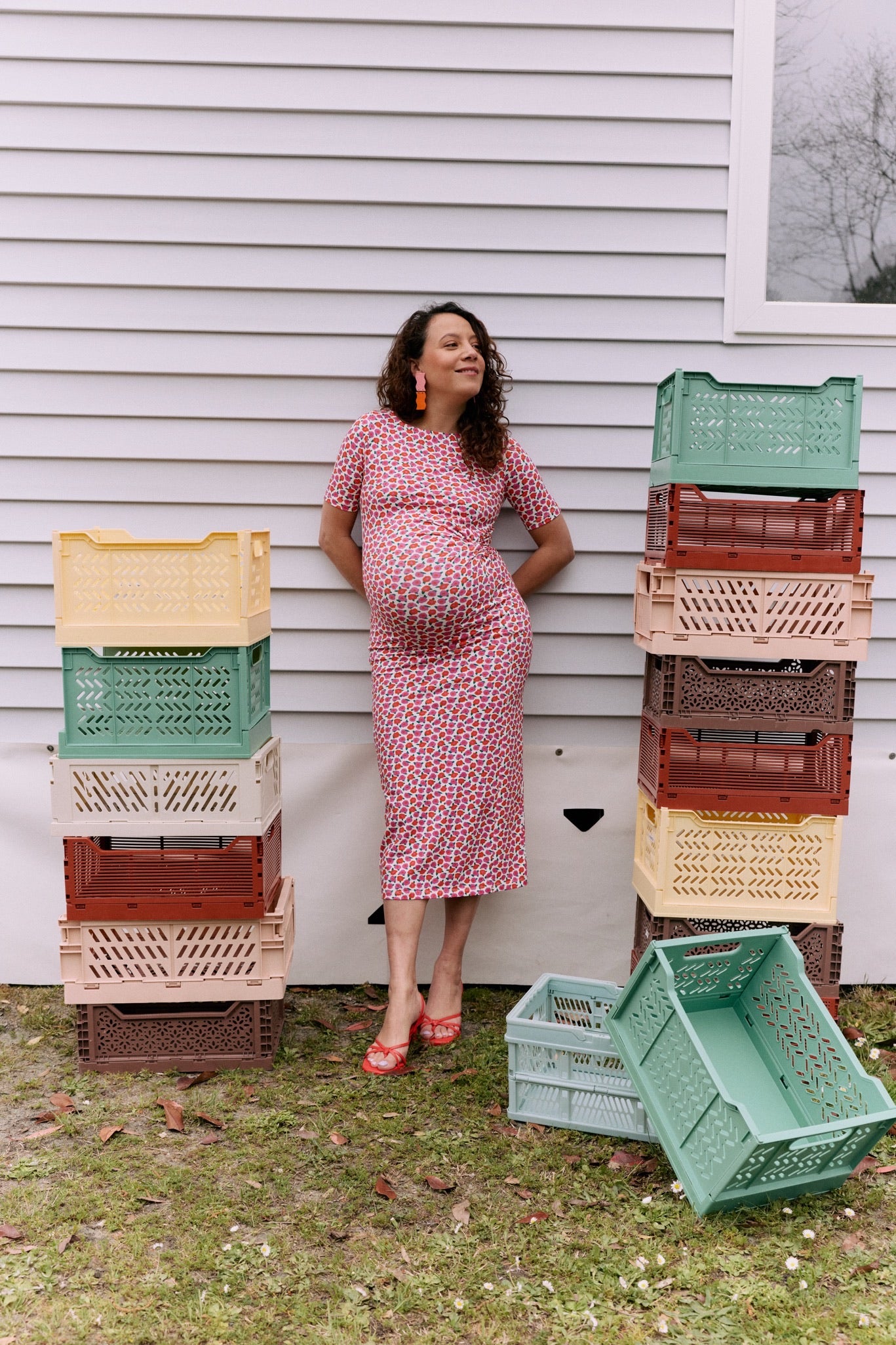 fr:Yasmine mesure 1m64 et porte une taille S, en:Yasmine is 1m64 and wears a size S, de:Yasmine ist 1m64 und trägt Größe S