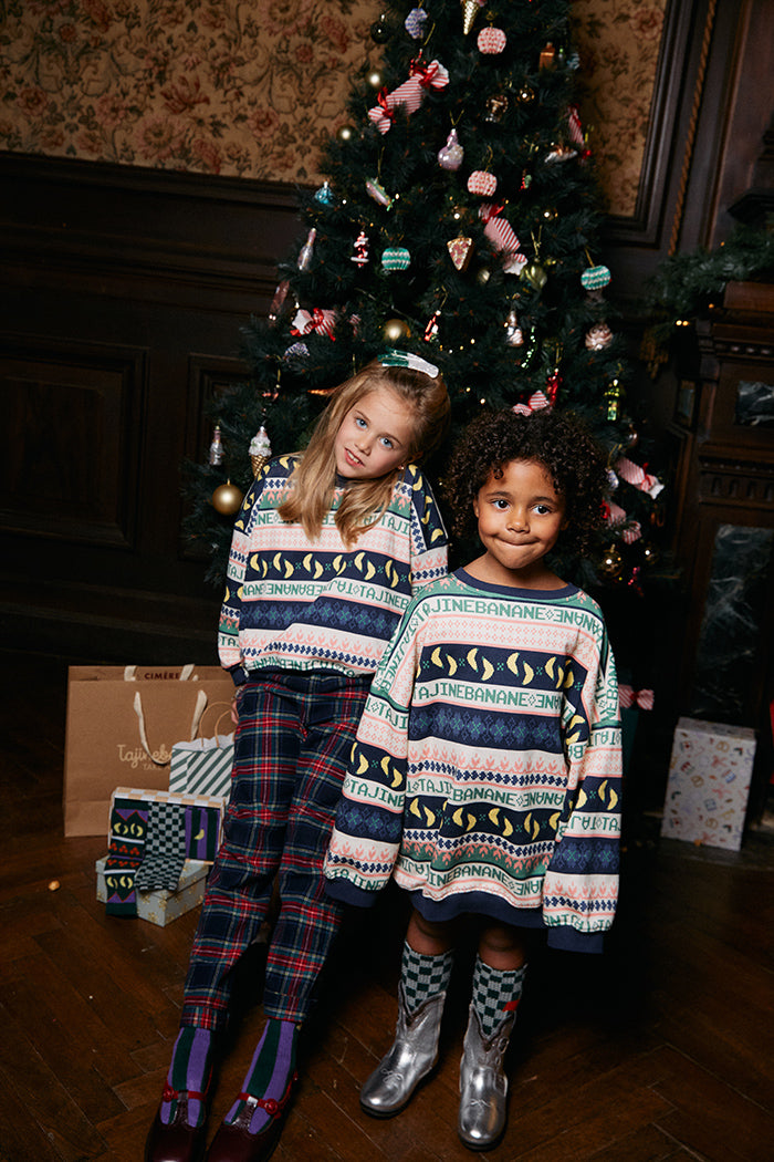 fr:Le Sweat présenté sur la photo est une taille adulte., en:The sweatshirt shown in the photo is an adult size., de:Das auf dem Foto abgebildete Sweatshirt ist eine Erwachsenengröße.