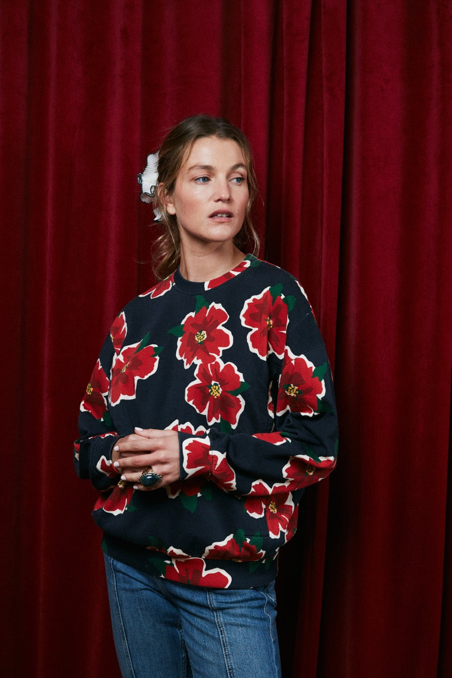 fr:Violette mesure 1m73 et porte une taille S, en:Violette is 1m73 and wears a size S, de:Violette ist 1m73 und trägt Größe S