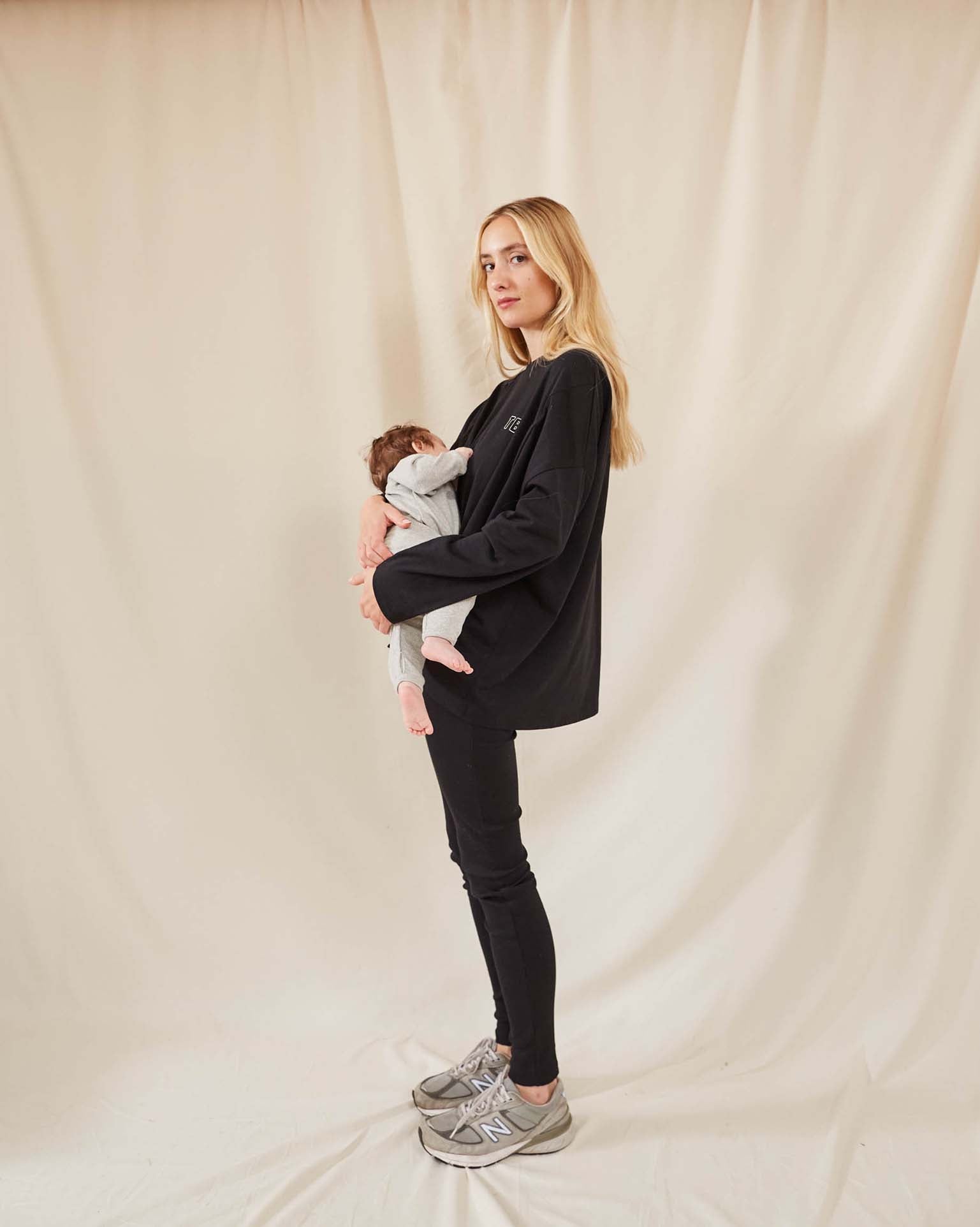 fr:Libby mesure 1m72 et porte une taille M, en:Libby is 1m72 and wears a size M, de:Libby ist 1m72 und trägt Größe M
