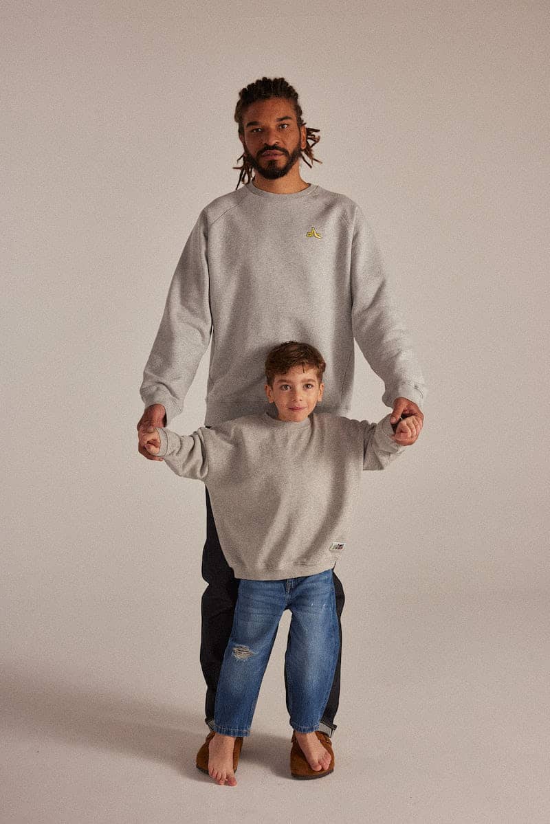 fr:Raphael mesure 1m91 et porte une taille XL, en:Rapahel is 1m91 and wears a size XL, de:Raphael ist 1.91m und trägt Größe XL
